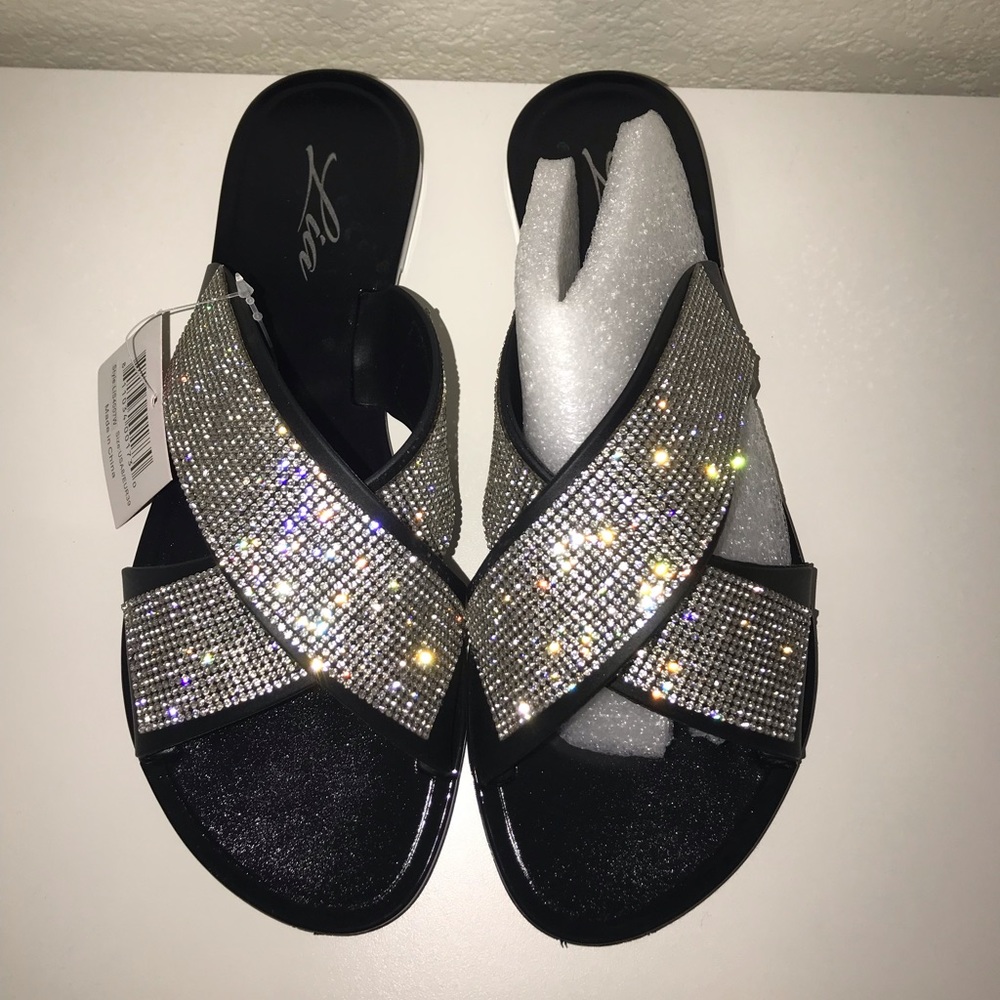 Blingy Sandals are back 😍